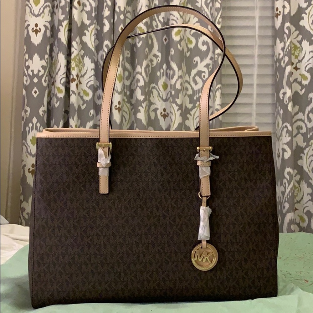 Michael Kors LG EW Tote purse